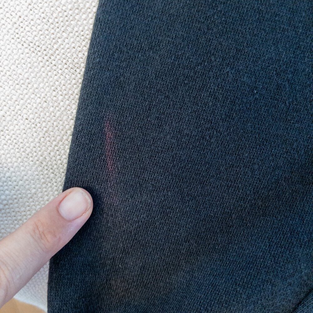Brandy Melville San Francisco California Cropped Sweatshirt Black Graphic Top - Picture 6 of 6
